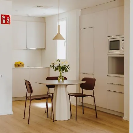 Aparthotel The Passage 4*