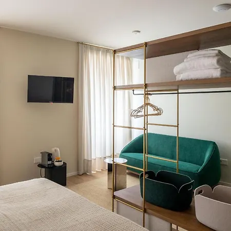 Aparthotel The Passage 4*