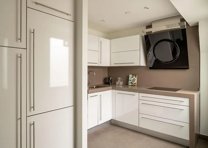 The Passage 4* 圣塞瓦斯蒂安