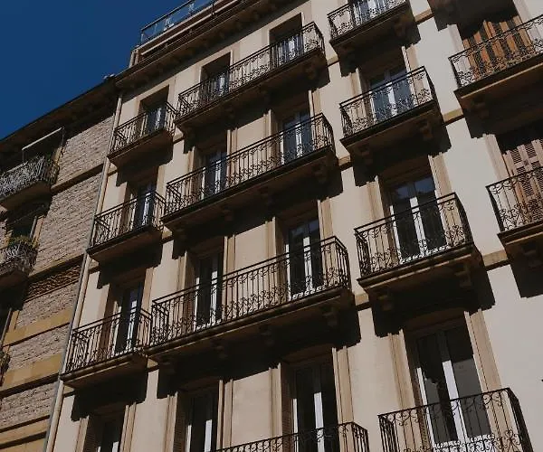 Aparthotel The Passage 4*